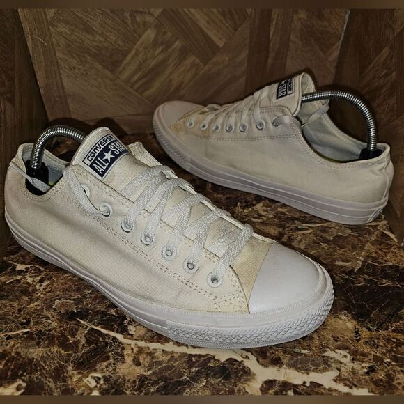 Converse Men's All Star low fashion shoe size 11.      069 - Picture 1 of 10